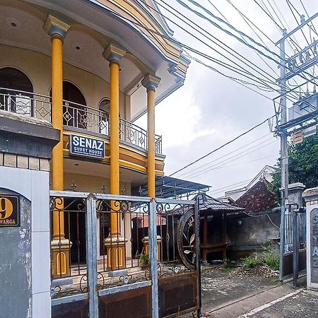 Reddoorz At Senaz Guesthouse Mataram Exteriér fotografie