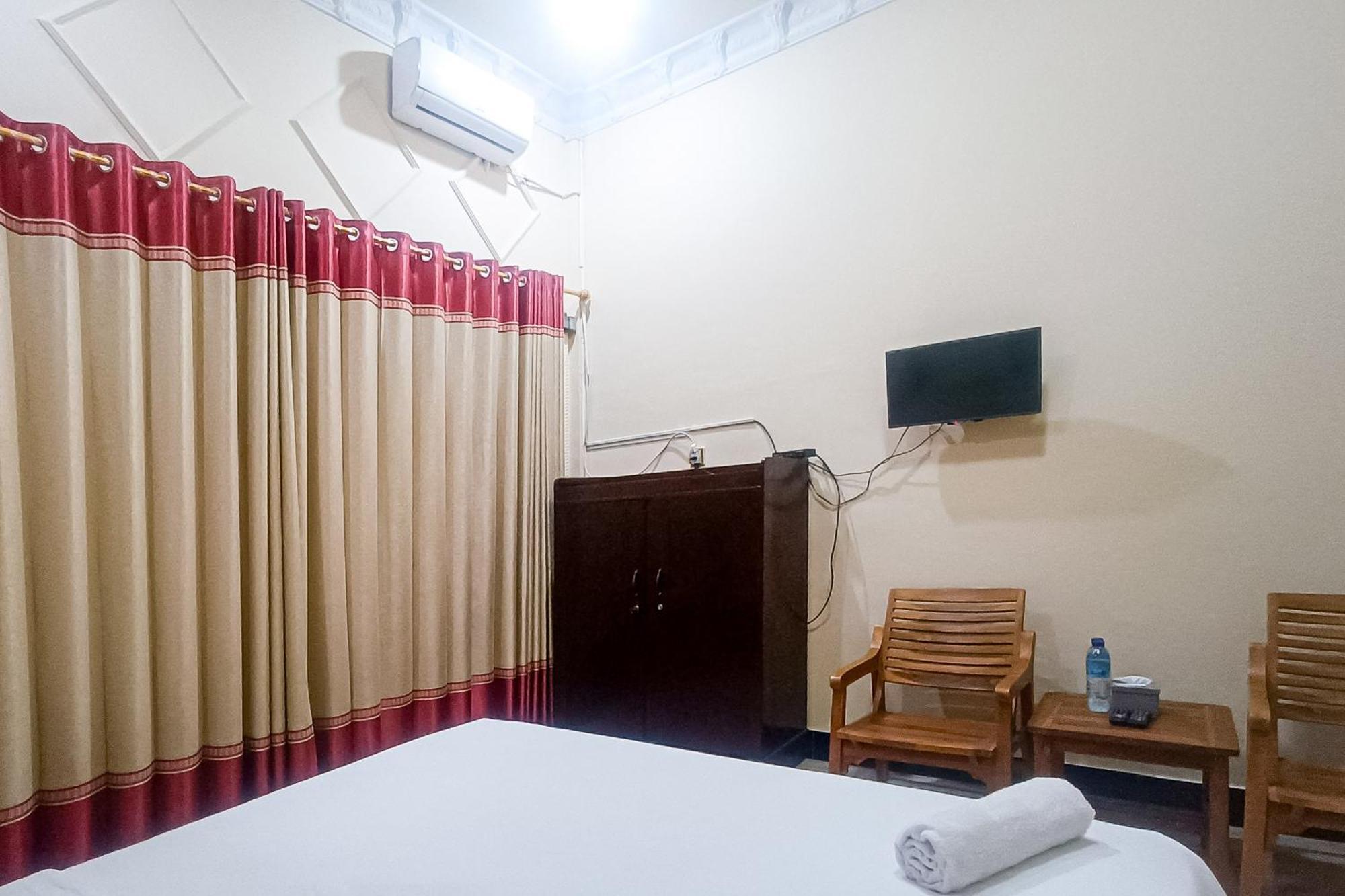 Reddoorz At Senaz Guesthouse Mataram Exteriér fotografie
